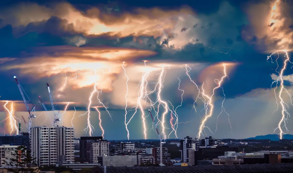 Sydney SES tackles severe storms